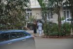 Kareena Kapoor, Taimur spotted at Mehboob Studio in bandra on 11th Dec 2018 (1)_5c10a1d2857e4.jpeg