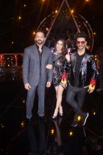 Ranveer Singh, Sara Ali Khan, Rohit Shetty At the Promotion of Film SIMMBA On the Sets Of Indian Idol on 13th Dec 2018 (12)_5c121bb254fc4.JPG