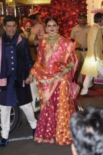 Rekha at Isha Ambani and Anand Piramal_s wedding on 12th Dec 2018 (41)_5c1217b76454d.JPG