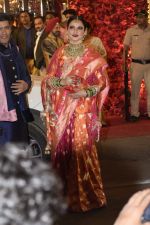 Rekha at Isha Ambani and Anand Piramal_s wedding on 12th Dec 2018 (50)_5c1217c570aa0.JPG