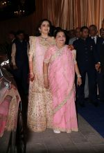 Nita Ambani, Kokilaben Ambani, Anil Ambani  at Isha Ambani & Anand Piramal wedding reception in jio garden bkc on 15th Dec 2018 (40)_5c174f968db98.jpg