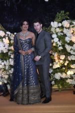 Priyanka Chopra and Nick Jonas at Wedding reception in Mumbai on 19th Dec 2018 (10)_5c1b38ca51954.jpg