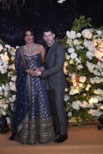 Priyanka Chopra and Nick Jonas at Wedding reception in Mumbai on 19th Dec 2018 (16)_5c1b38b7cbbf3.jpg