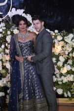Priyanka Chopra and Nick Jonas at Wedding reception in Mumbai on 19th Dec 2018 (20)_5c1b3897cd14f.jpg