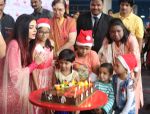 Aishwarya Rai Bachchan celebrates Christmas with Cancer patients in Carnival cinemas in Wadala on 25th Dec 2018 (10)_5c29ceb76ccf2.jpg