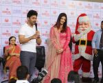 Aishwarya Rai Bachchan celebrates Christmas with Cancer patients in Carnival cinemas in Wadala on 25th Dec 2018 (15)_5c29cec4e3baf.jpg