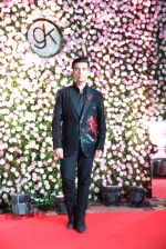 Karan Johar at Kapil Sharma_s wedding reception in jw marriott Sahar on 25th Dec 2018 (33)_5c2c560fd5066.JPG