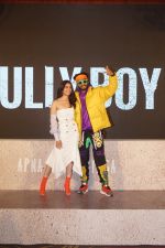 Ranveer Singh, Alia Bhatt at the trailer launch of film Gully Boy on 8th Jan 2019 (47)_5c36ed54d5e42.JPG