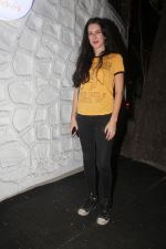 Isabella Kaif Spotted At Sanchos In Bandra on 21st Jan 2019 (8)_5c46c8e1a2c2f.JPG