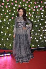 Madhuri Dixit at Raj Thackeray_s son Amit_s wediing in St Regis on 27th Jan 2019 (40)_5c5008cf5b83e.jpg