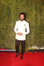 Riteish Deshmukh at Raj Thackeray_s son Amit_s wediing in St Regis on 27th Jan 2019 (22)_5c50093ab892a.jpg