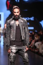 walked the ramp on the first day of Lakme Fashion Week for designer Asa Kazingmei on 30th Jan 2019 (17)_5c529d2480101.JPG