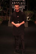 Aayush Sharma on Day 5 at Lakme Fashion Week 2019  on 3rd Feb 2019 (4)_5c5940019ee0f.jpg