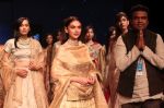 Aditi Rao Hydari walk the ramp for Latha Sailesh Singhania Show at Lakme Fashion Week 2019  on 3rd Feb 2019  (40)_5c593ec739ad6.jpg