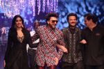 Janhvi Kapoor, Anil Kapoor, Ranveer Singh walk the ramp for Raghavendra Rathore at Lakme Fashion Week 2019  on 3rd Feb 2019  (43)_5c593d437a96a.jpg