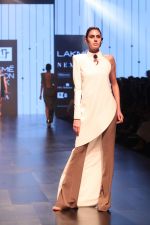 Model walk the Ramp for Anushree Reddy at Lakme Fashion Week 2019 on 2nd Feb 2019  (16)_5c593c451b01c.jpg