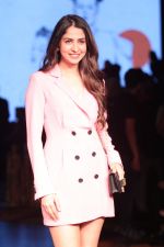 Model walk the Ramp for Shivan and Narresh at Lakme Fashion Week 2019 on 3rd Feb 2019 (27)_5c593c432c52a.jpg