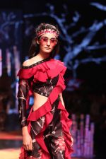 Model walk the Ramp for Shivan and Narresh at Lakme Fashion Week 2019 on 3rd Feb 2019 (42)_5c593c5fc3b30.jpg