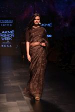 Model walk the ramp for Latha Sailesh Singhania Show at Lakme Fashion Week 2019  on 3rd Feb 2019  (24)_5c593eb853b01.jpg