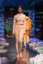 Model walk the ramp for Narendra Kumar at Lakme Fashion Week 2019  on 3rd Feb 2019 (20)_5c593bd6e73c9.jpg