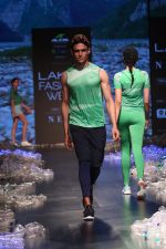 Model walk the ramp for Narendra Kumar at Lakme Fashion Week 2019  on 3rd Feb 2019 (27)_5c593be5edde4.jpg