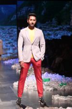 Model walk the ramp for Narendra Kumar at Lakme Fashion Week 2019  on 3rd Feb 2019 (47)_5c593c0e34638.jpg