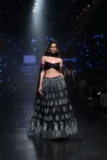 Model walk the ramp for Shehla Khan at Lakme Fashion Week 2019  on 3rd Feb 2019 (87)_5c593f7d94d9a.jpg