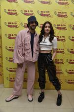 Ranveer Singh, Alia Bhatt at Radio Mirchi studio for the promotions of film Gully Boy on 4th Feb 2019 (4)_5c5a922944795.jpg