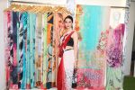 Karisma Kapoor at the special preview of spring summer 19 collection of Satya Paul at thier store in Phoenix on 6th Feb 2019 (19)_5c5bde9b806c5.jpg