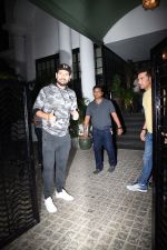 Yuvraj Singh spotted at soho house on 6th Feb 2019 (22)_5c5bdcfc09a13.jpg