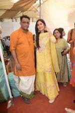 Katrina Kaif at Saraswati pujan at Anurag Basu_s house in goregaon on 10th Feb 2019 (15)_5c613018a7db5.jpg