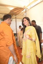 Katrina Kaif at Saraswati pujan at Anurag Basu_s house in goregaon on 10th Feb 2019 (36)_5c612fe96d25f.jpg