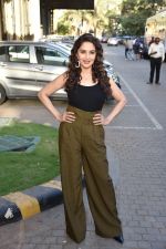 Madhuri Dixit at the promotion of film Total Dhamaal on 8th Feb 2019 (26)_5c6132b2f1eee.jpg