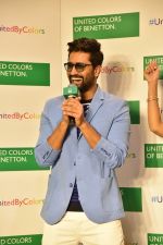 Vicky Kaushal at Store launch of UNITED COLORS OF BENNETTON on 11th Feb 2019 (33)_5c6274429d673.jpg