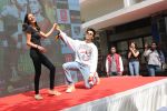 Kartik Aaryan at the launch of new song from the film Luka Chuppi at nm College in Parle on 12th Feb 2019 (13)_5c651dac6b481.JPG