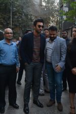 Ranbir Kapoor at Vijay Sales to announce the winner of Winner of Panasonic on 23rd Feb 2019 (10)_5c763bb962fd4.jpg