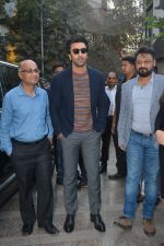 Ranbir Kapoor at Vijay Sales to announce the winner of Winner of Panasonic on 23rd Feb 2019 (6)_5c763bb17e18f.jpg