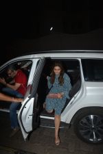 Raveena Tandon spotted in olive bandra on 26th Feb 2019 (9)_5c76462097c72.jpg