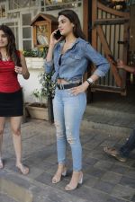 Nidhhi Agerwal spotted at fable juhu on 27th Feb 2019 (6)_5c7788639f87e.jpg