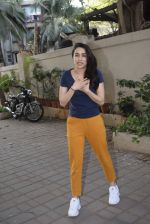 Shraddha kapoor meets her fans on her birthday at juhu on 4th March 2019 (5)_5c80d13547068.jpg