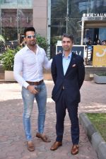 Upen Patel Spotted At Yauatcha Restaurant Along With Olympic Gold Medalist Abhinav Bindra on 10th March 2019 (22)_5c8612d5eb567.jpg