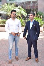 Upen Patel Spotted At Yauatcha Restaurant Along With Olympic Gold Medalist Abhinav Bindra on 10th March 2019 (31)_5c8612e150cbe.jpg