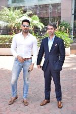 Upen Patel Spotted At Yauatcha Restaurant Along With Olympic Gold Medalist Abhinav Bindra on 10th March 2019 (33)_5c8612e3c92a2.jpg