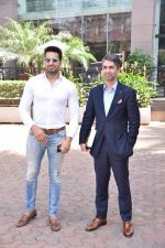 Upen Patel Spotted At Yauatcha Restaurant Along With Olympic Gold Medalist Abhinav Bindra on 10th March 2019 (35)_5c8612e66abab.jpg