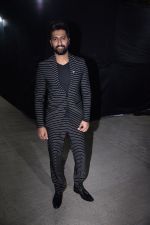 Vicky Kaushal at Times Fresh Face Grand Finale on 9th March 2019 (4)_5c86109a83ff6.jpg