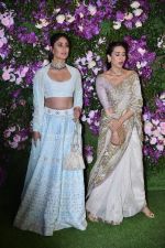 Kareena Kapoor, Karisma Kapoor at Akash Ambani & Shloka Mehta wedding in Jio World Centre bkc on 10th March 2019 (25)_5c876b692c786.jpg