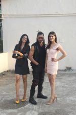 Vidyut Jamwal , Asha Bhat & Pooja Sawant during the promotions of thier film Junglee at Mehboob studio in bandra on 13th March 2019 (8)_5c8a09c76912c.JPG