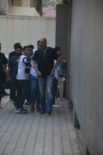 Sanjay dutt spotted at vishesh films office in bandra on 18th March 2019 (10)_5c9090926f0bf.JPG