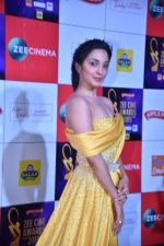 Kiara Advani at Zee cine awards red carpet on 19th March 2019 (212)_5c91e986140a6.jpg