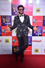 Ranveer Singh at Zee cine awards red carpet on 19th March 2019 (271)_5c91e59179e7e.jpg